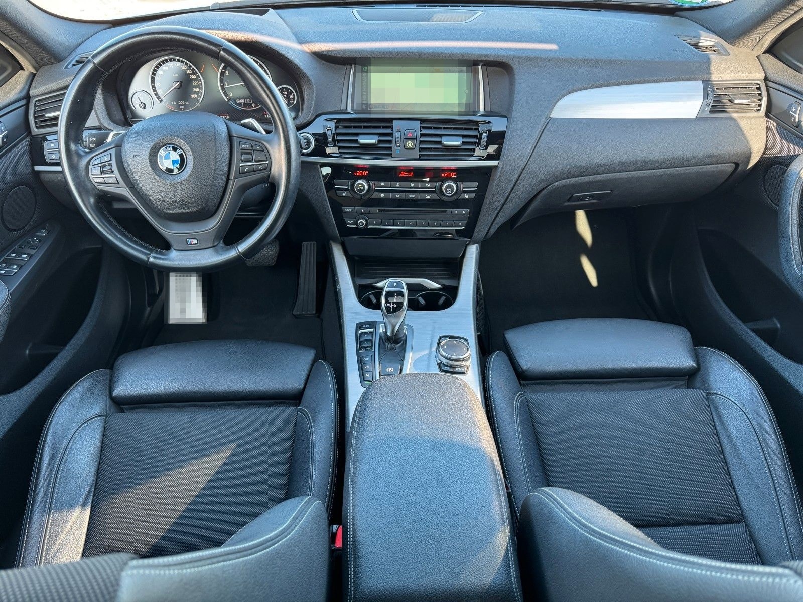 BMW X4 xDrive 28 i M PAKET XENON KAMERA LEDER AHK foto 12