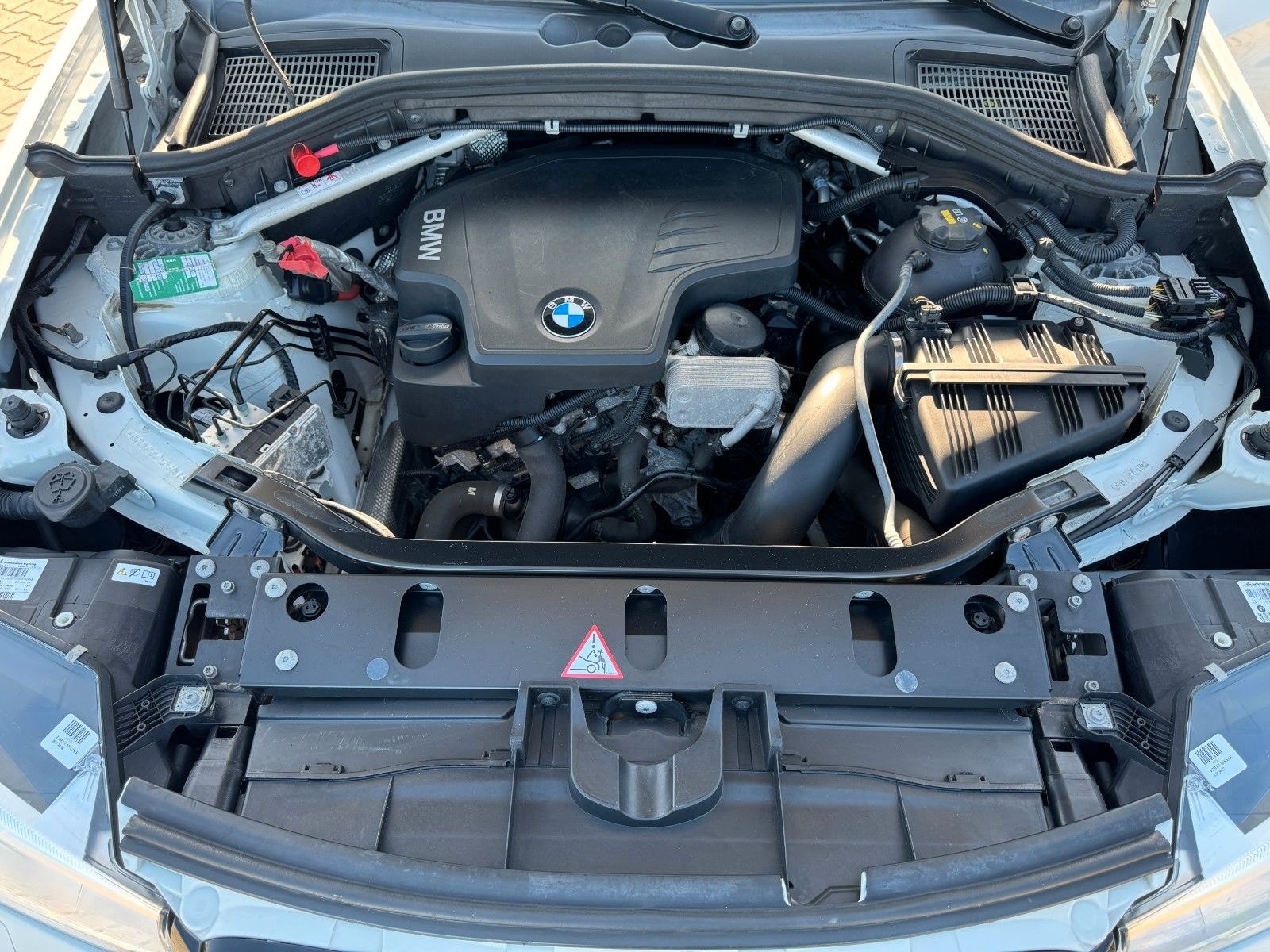 BMW X4 xDrive 28 i M PAKET XENON KAMERA LEDER AHK foto 23