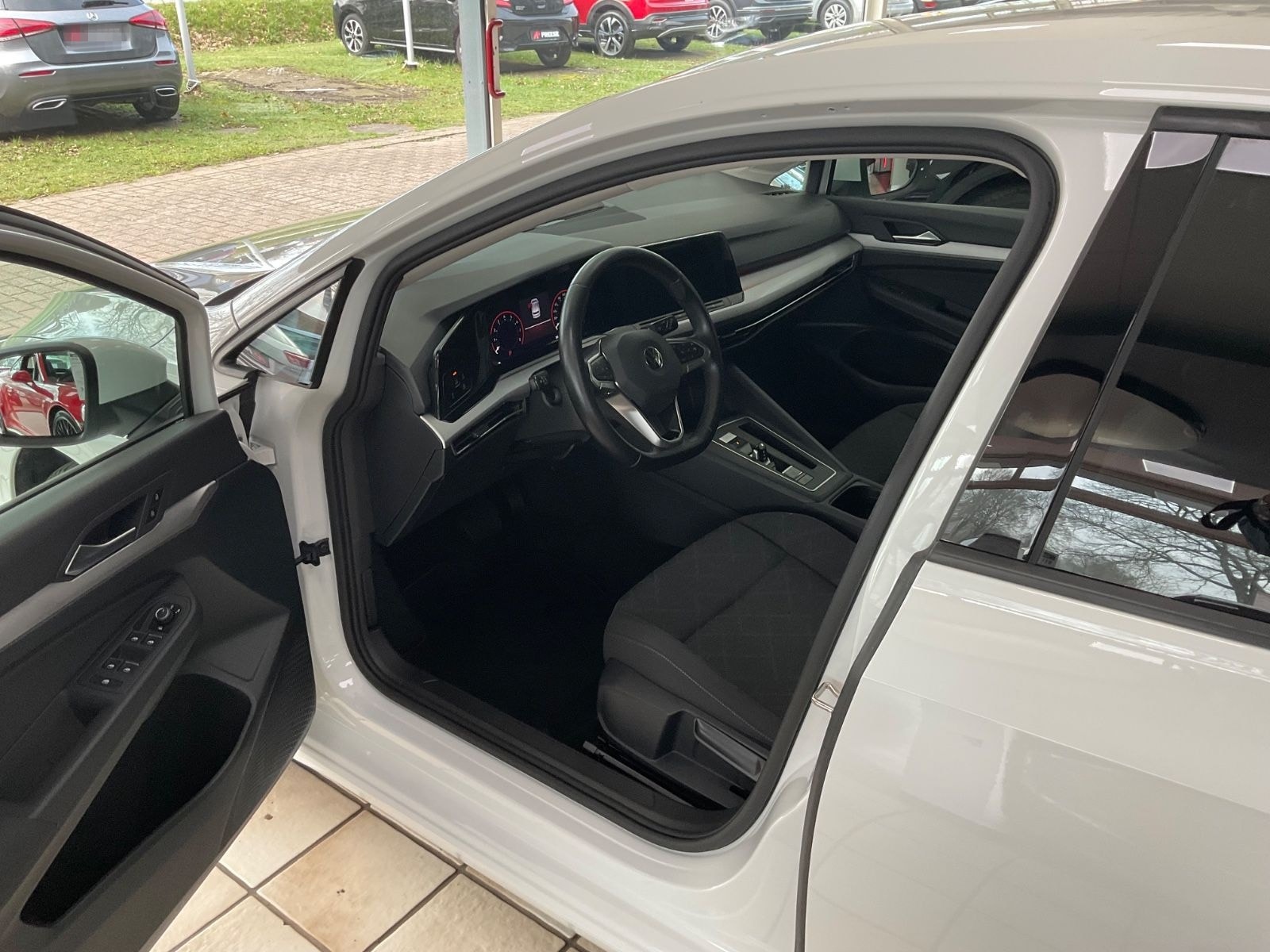 Volkswagen Golf VIII Lim. Life eTSI foto 9