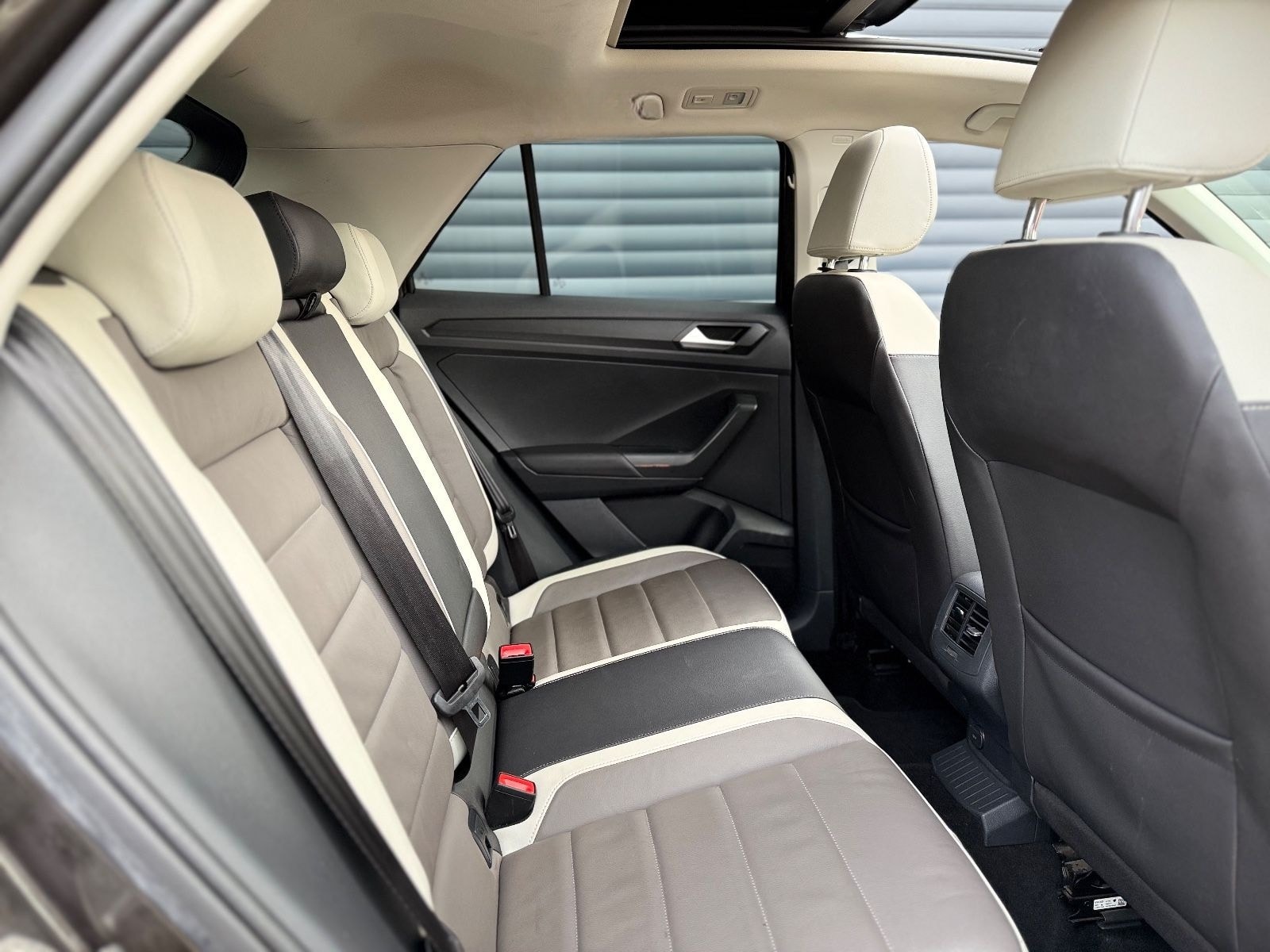 Volkswagen T-Roc Sport 4Motion/DSG/VirtC/AHK/Pano/190PS/ACC foto 21