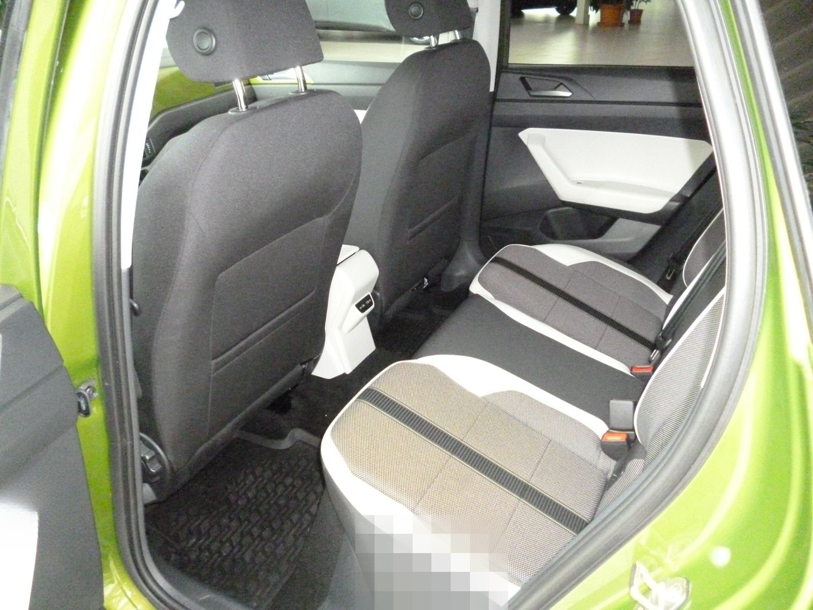 Volkswagen Taigo 1.0 TSI/DSG*Style*MATRIX*NAVI*ACC*SHZG * foto 11