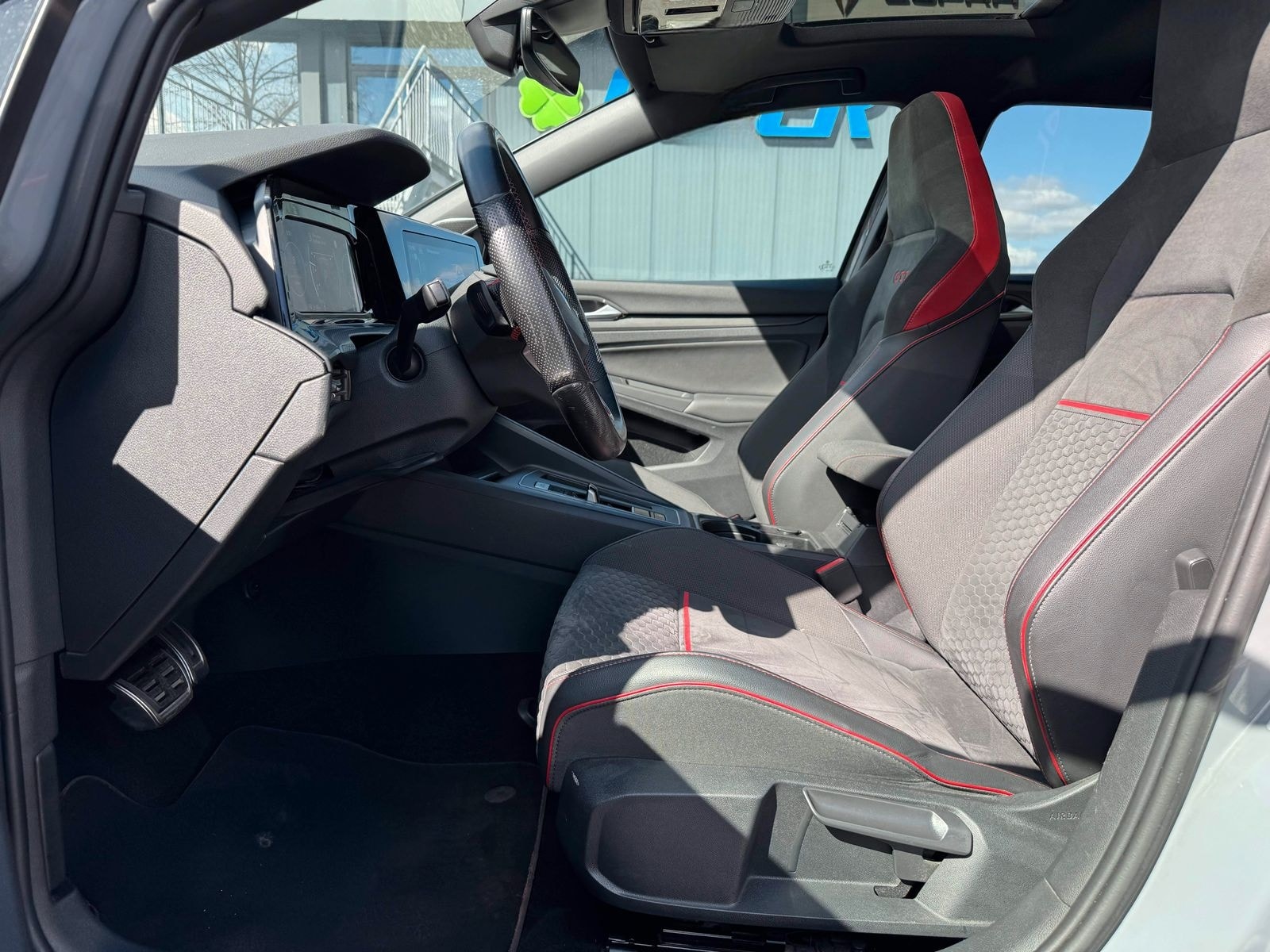 Volkswagen Golf GTI ClubSport 45 2.0 TSI HARMA PANO AKRA IQ foto 10