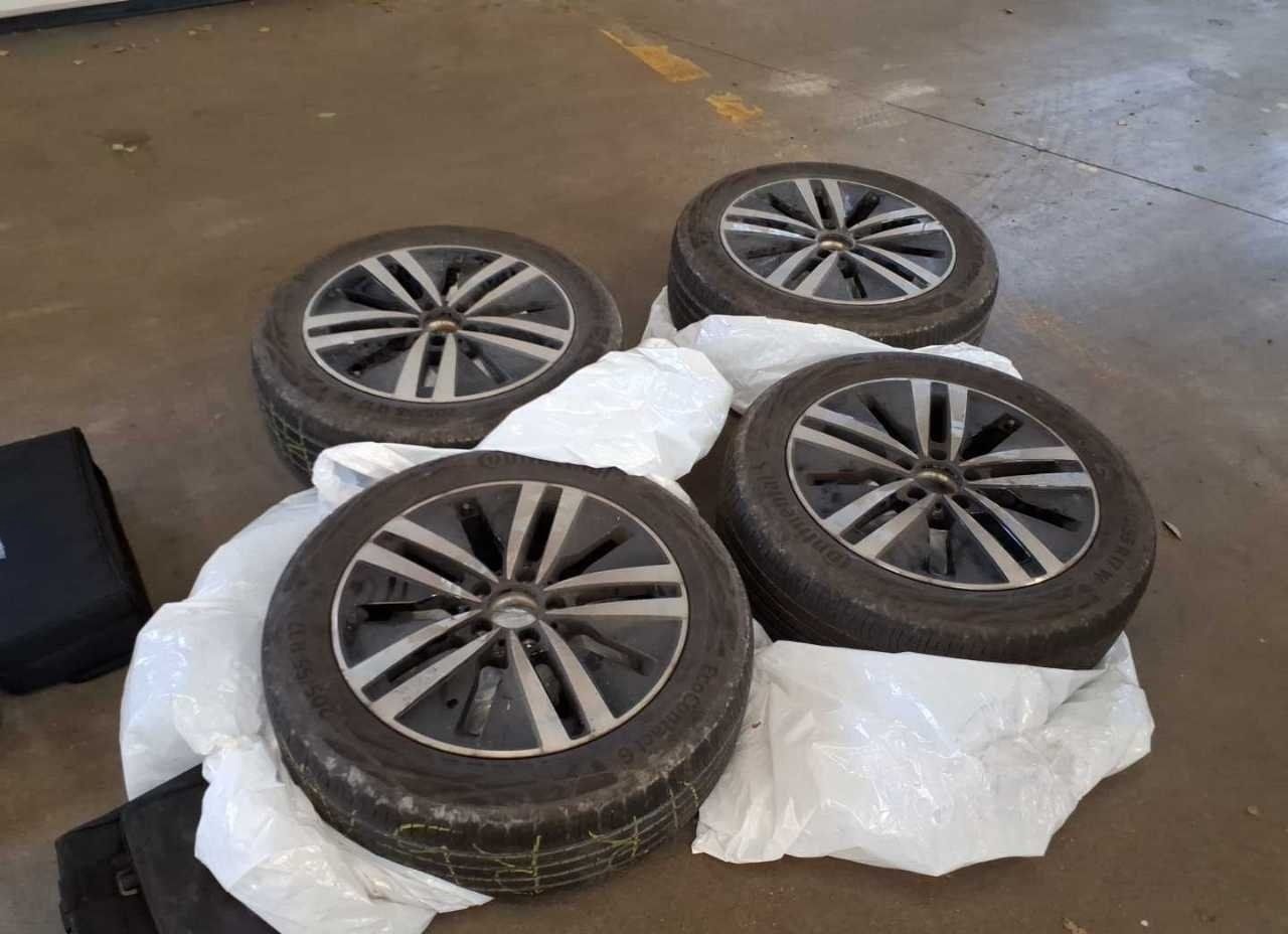 Mercedes-Benz A 250 e Lim. Progressive ACC BLIS HuD Key LED La foto 13