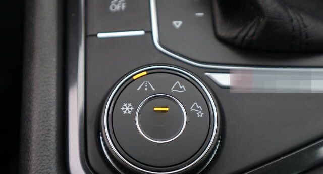 Volkswagen Tiguan 1.4 TSI BMT Highline 4Motion Navi/Autom. foto 23