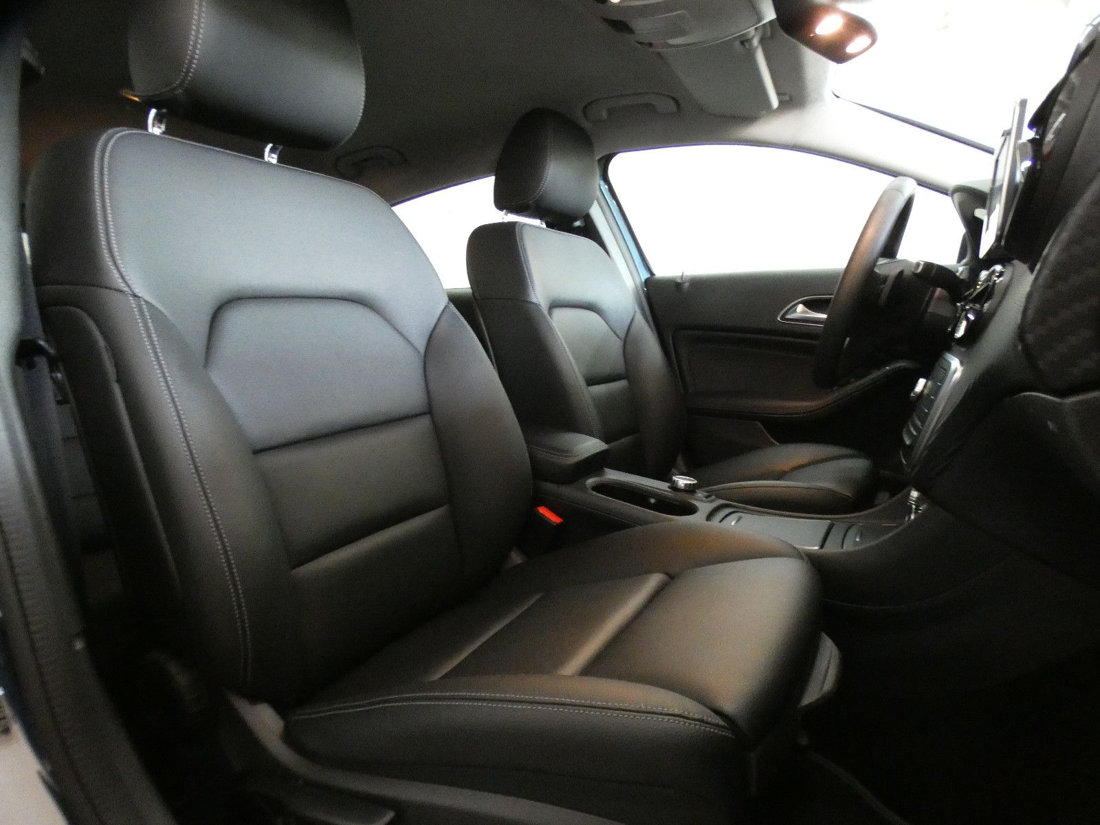 Mercedes-Benz GLA 220 4MATIC*NAVI*OFFROAD*TEMPOMAT*PDC foto 10