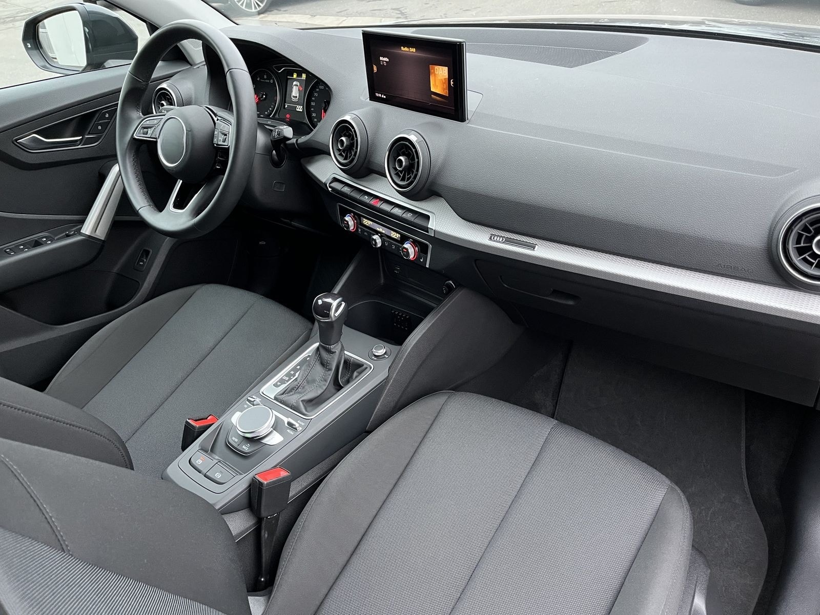 Audi Q2 35 1.5 TFSI S tronic 135€ m.20% Anz. 17Zoll P foto 12