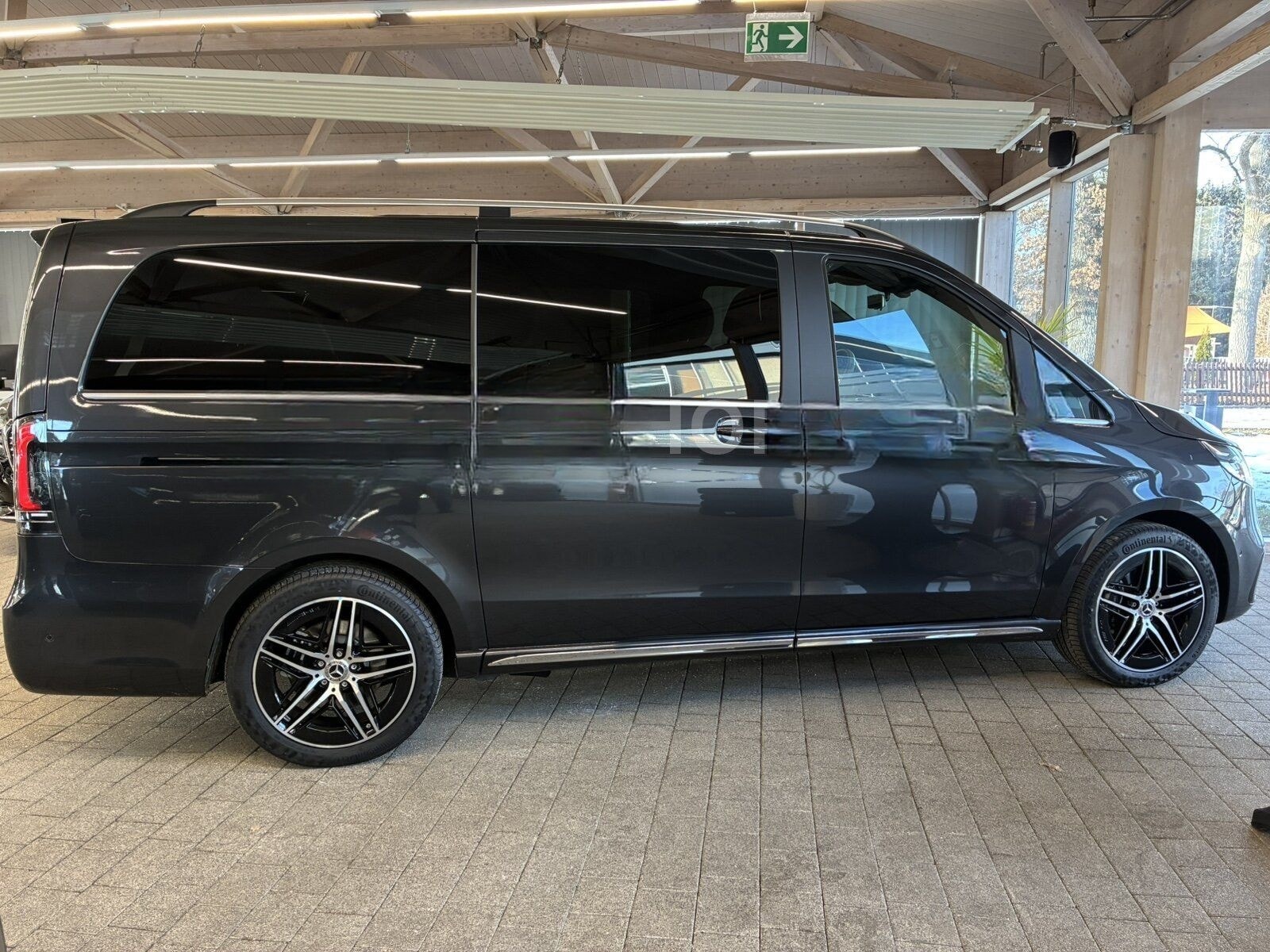 Mercedes-Benz V 300 d 4M*EXCLUSIVE*AMG*AIRMATIC*PANO*7-SITZER foto 9