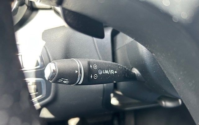 Mercedes-Benz C 350e T Avangarde LED*PANO*BURMESTER foto 17