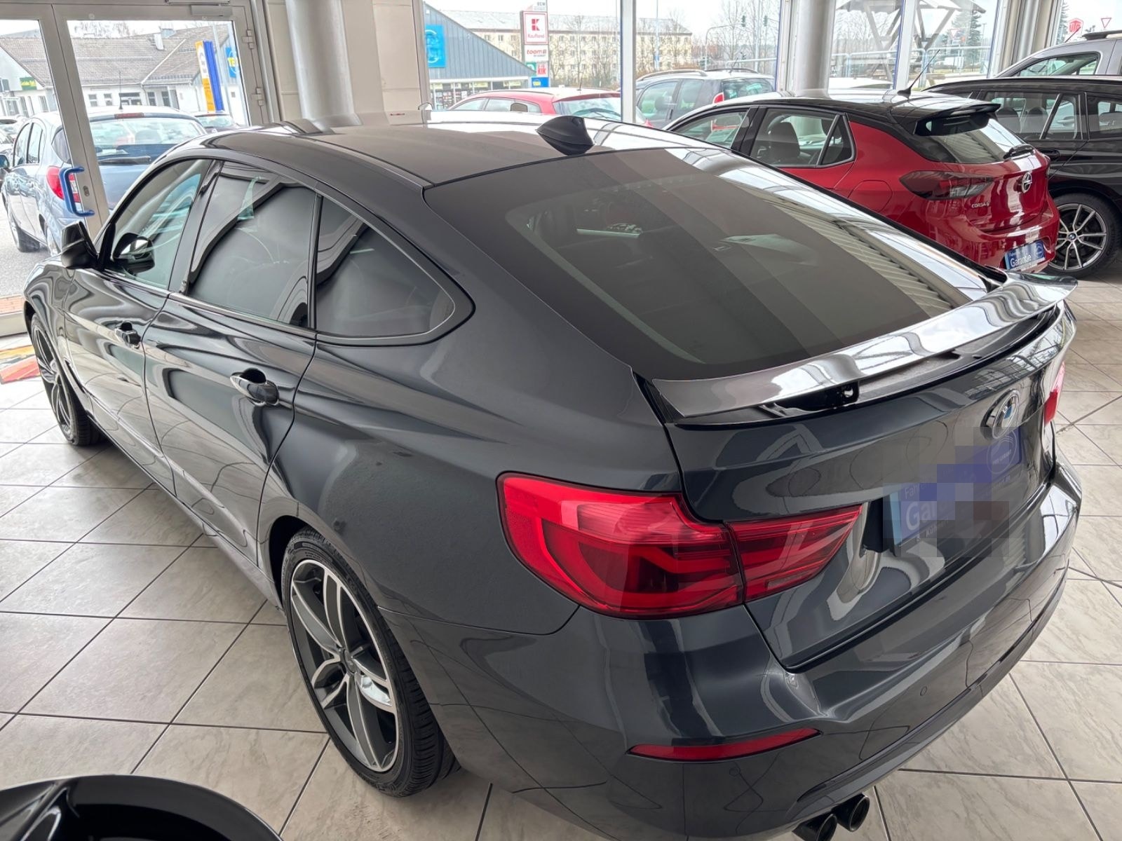 BMW 320 3 Gran Turismo 320 d xDrive Sport Line foto 5