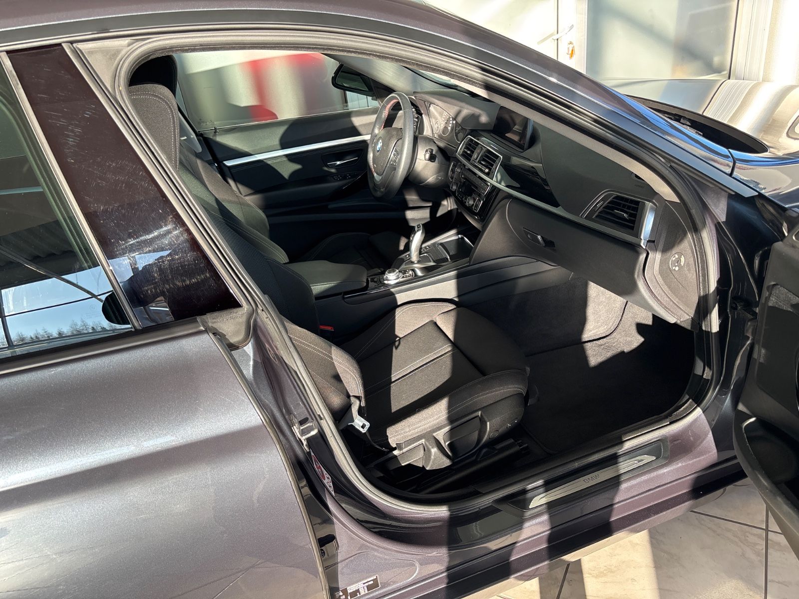 BMW 320 3 Gran Turismo 320 d xDrive Sport Line foto 9