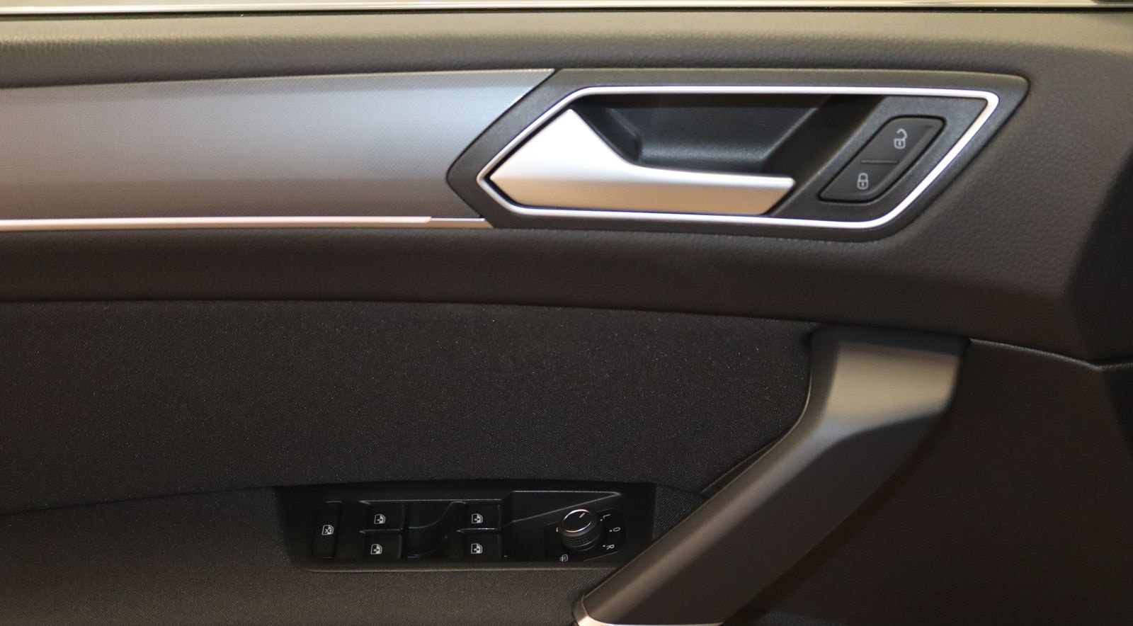 Volkswagen Touran 1.5 TSI 3x R-Line -NAV-LED-ACC-4xSHZ-TOTW foto 19