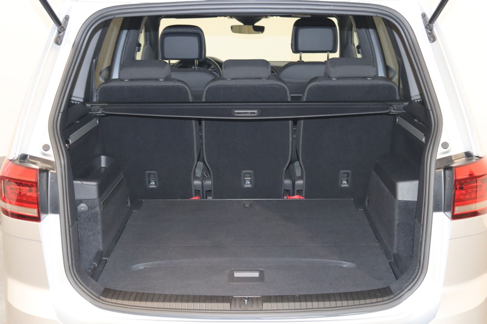 Volkswagen Touran 1.5 TSI 3x R-Line -NAV-LED-ACC-4xSHZ-TOTW foto 7