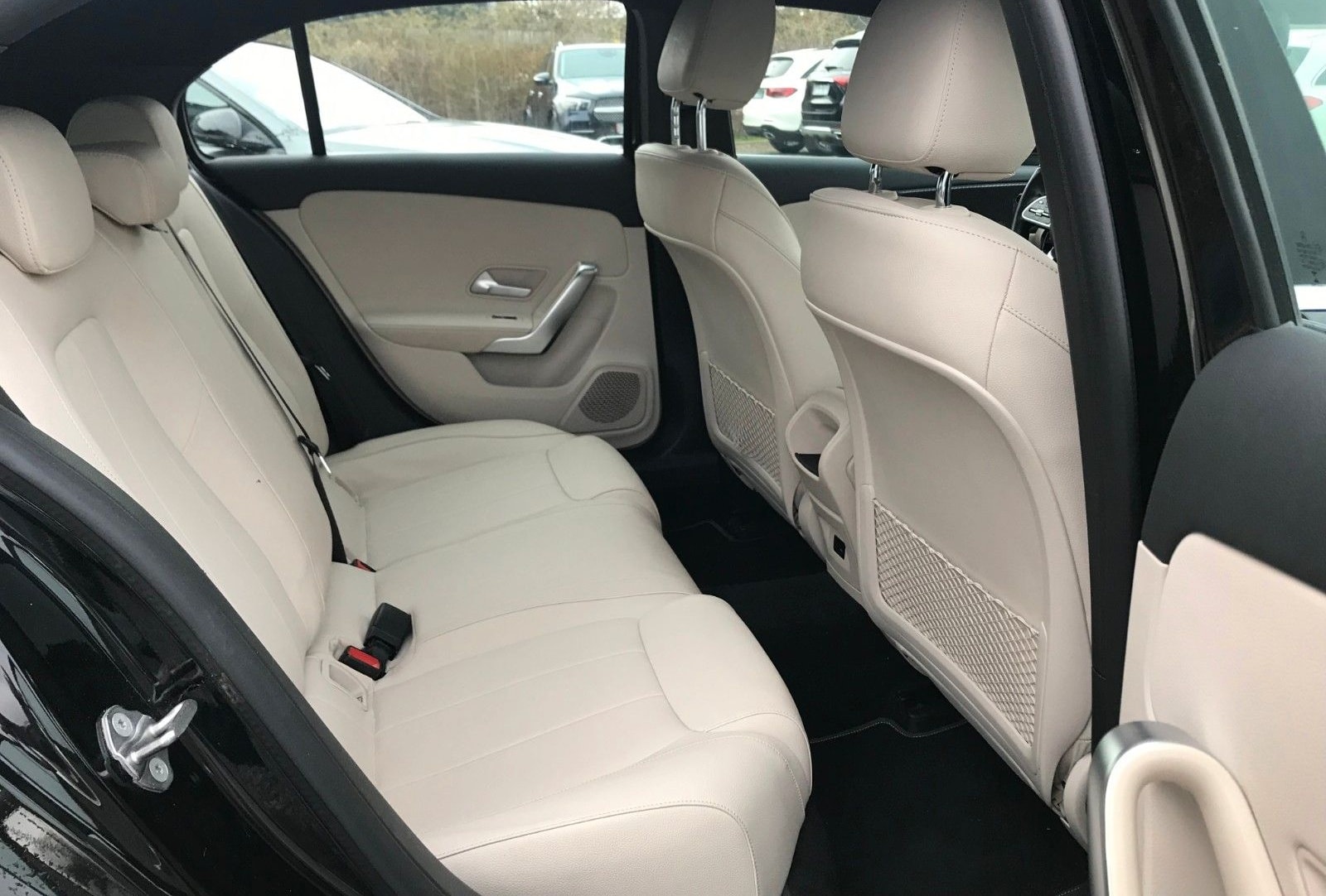 Mercedes-Benz A 200 d Progressive LED Leder Kam Key Ambiente foto 8