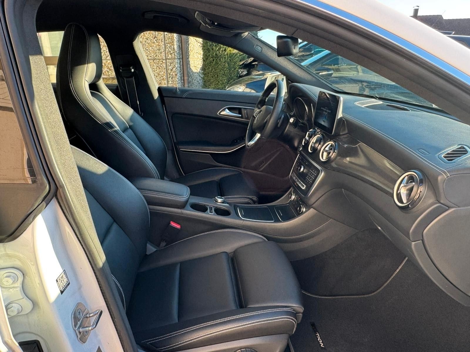 Mercedes-Benz CLA200 SB AMG 8FACH R-KAMERA LED CARPLAY NAVI foto 21