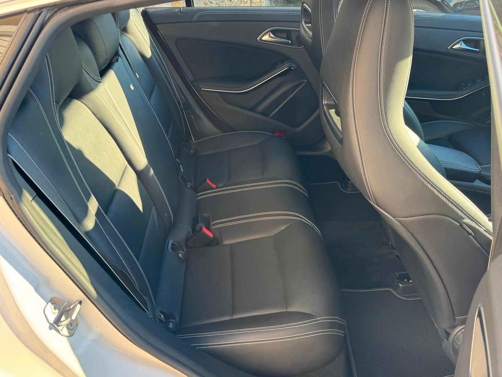 Mercedes-Benz CLA200 SB AMG 8FACH R-KAMERA LED CARPLAY NAVI foto 25