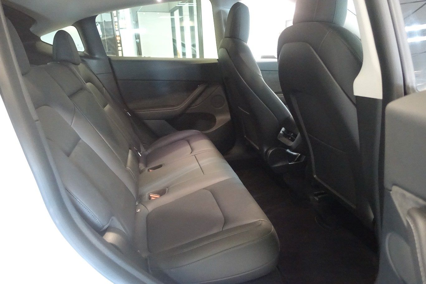 Tesla Model Y ohne Nachlackierung+kaufe auch Tesla an+ foto 11