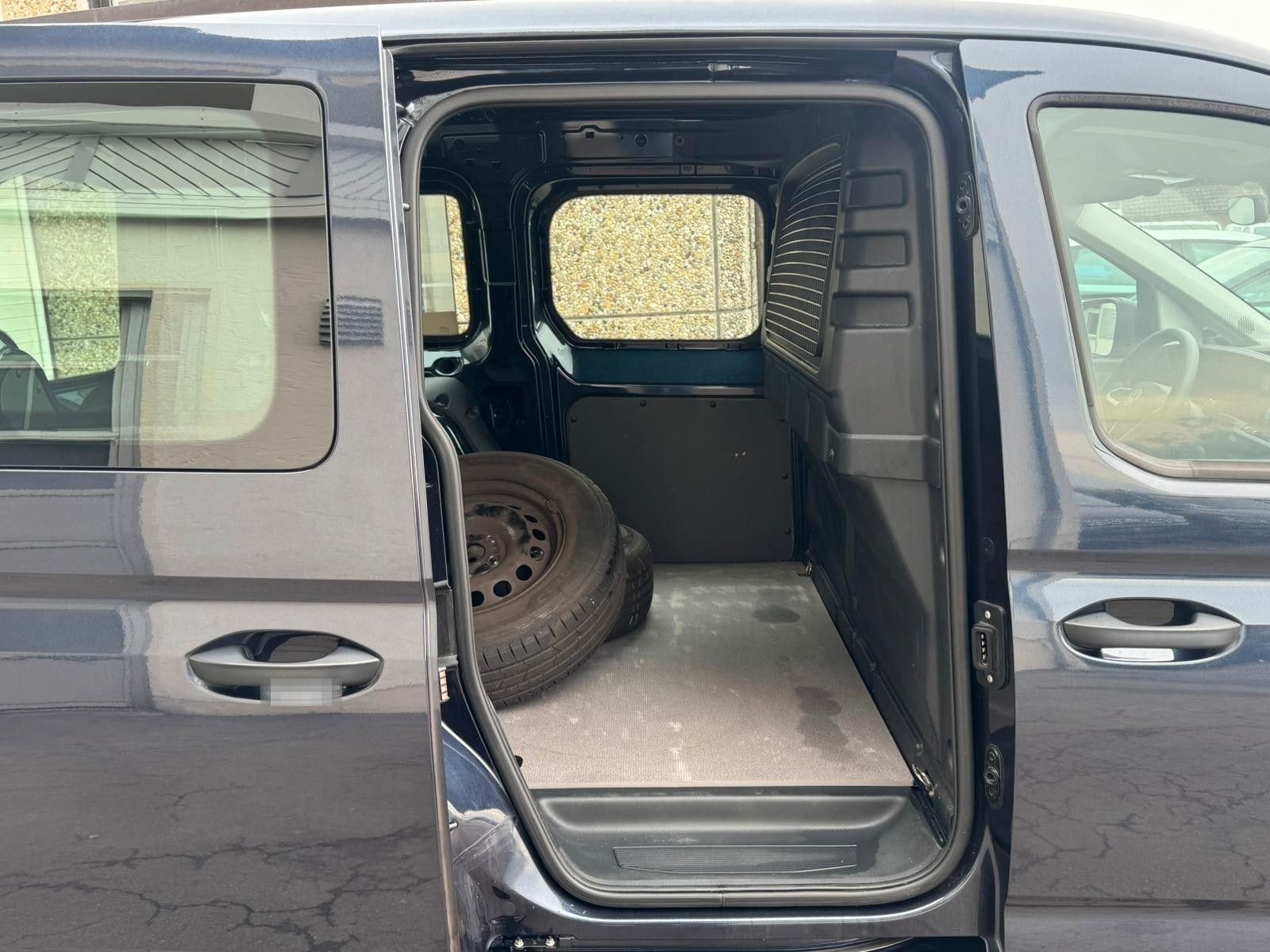 Volkswagen Caddy 2.0 TDI Cargo FENSTER LEDER PDC NAVI SHZ foto 21