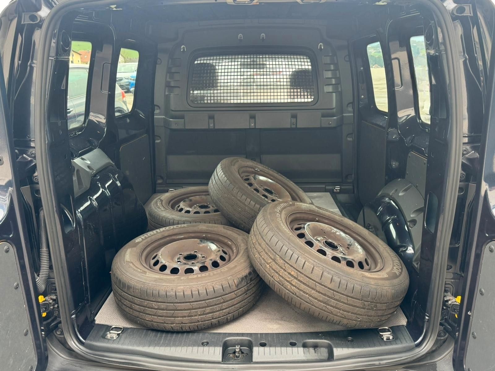 Volkswagen Caddy 2.0 TDI Cargo FENSTER LEDER PDC NAVI SHZ foto 25