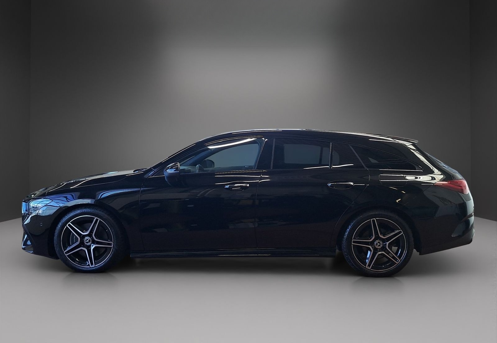 Mercedes-Benz CLA 200 Shooting Brake d AMG-Premium*NIGHT*AHK++ foto 5