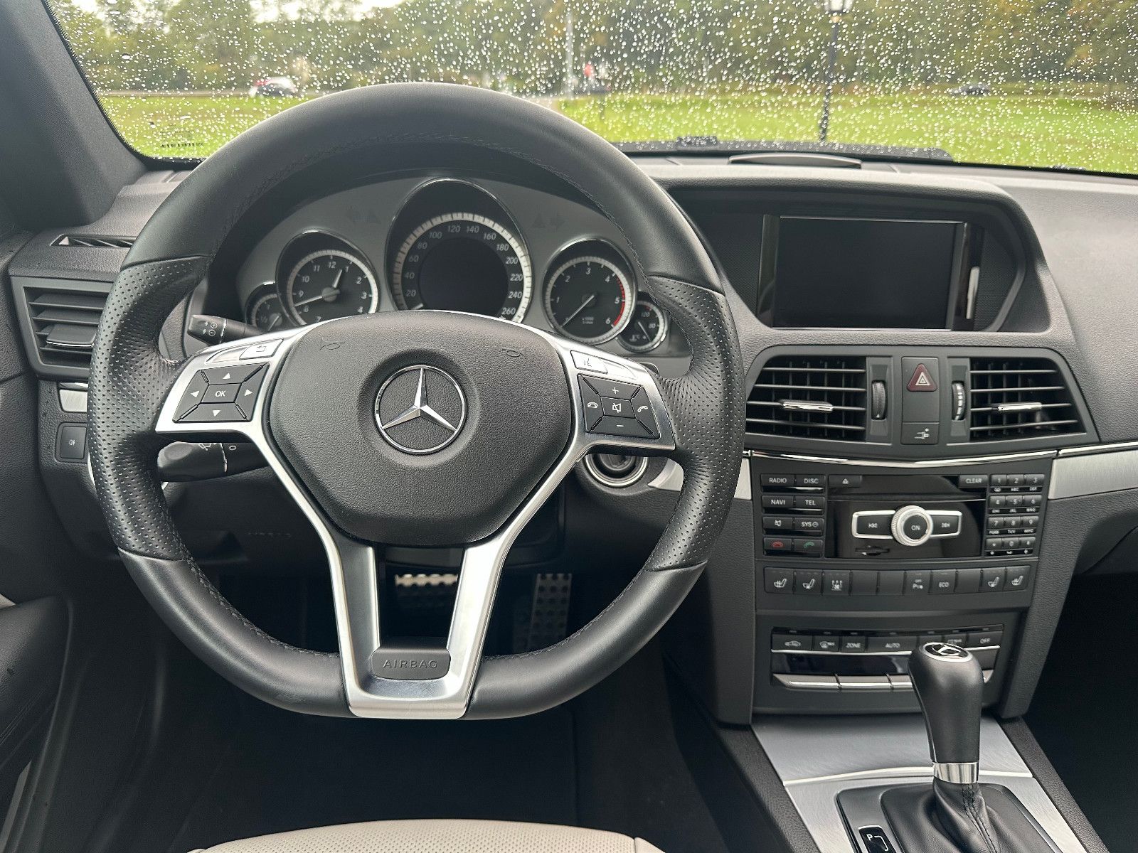 Mercedes-Benz E 350 Coupe AMG-Line Super Optik wenig km foto 15