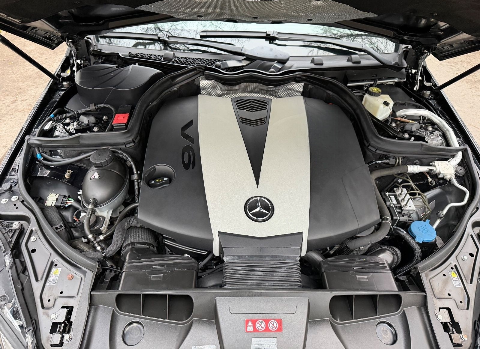 Mercedes-Benz E 350 Coupe AMG-Line Super Optik wenig km foto 21