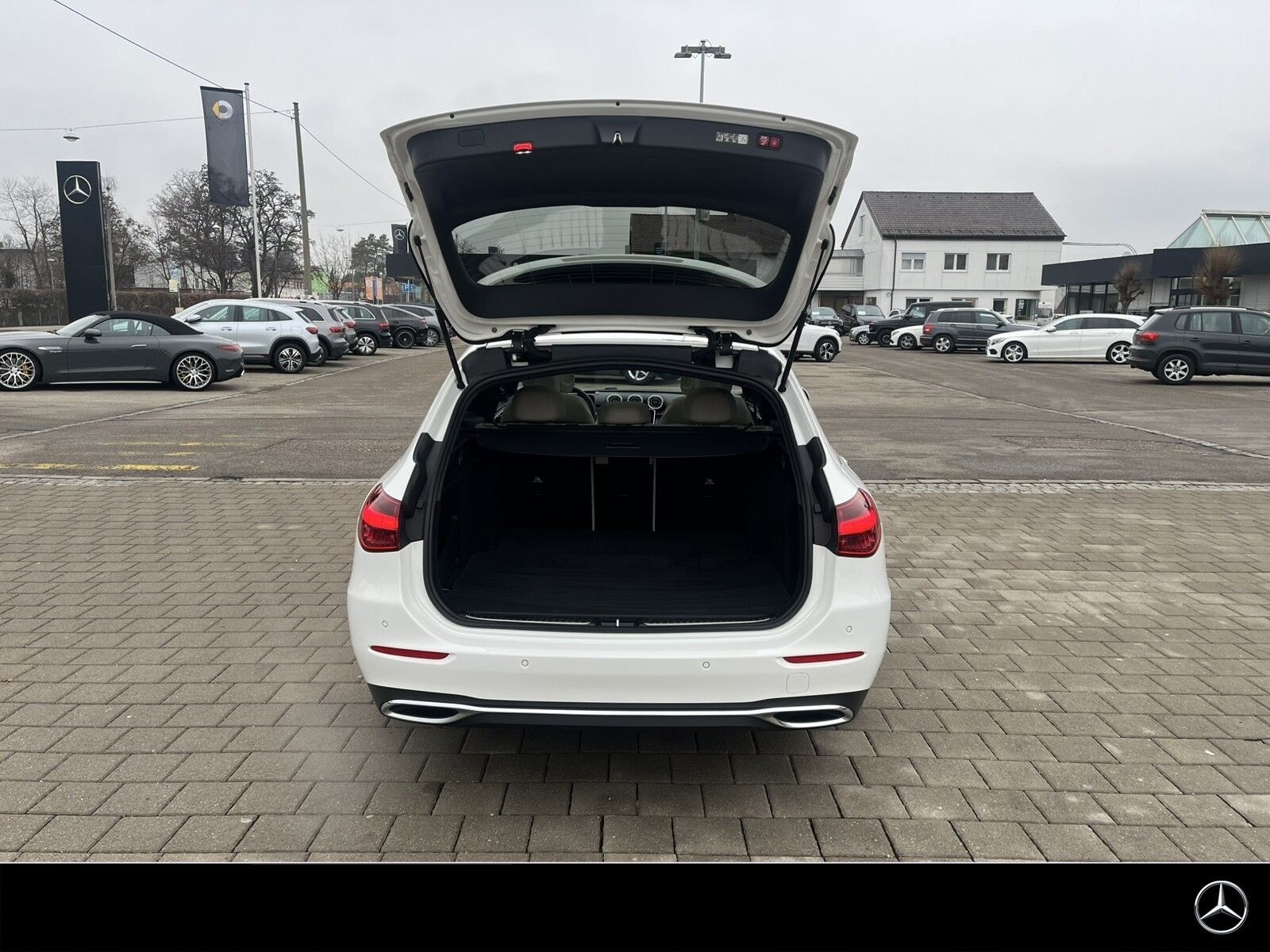 Mercedes-Benz C 220 T d 4M Avantgarde Pano 360° Standh. NP76 foto 18