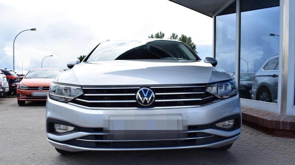 Volkswagen Passat Variant 2.0 TDI SCR Business LED-Scheinwe foto 8