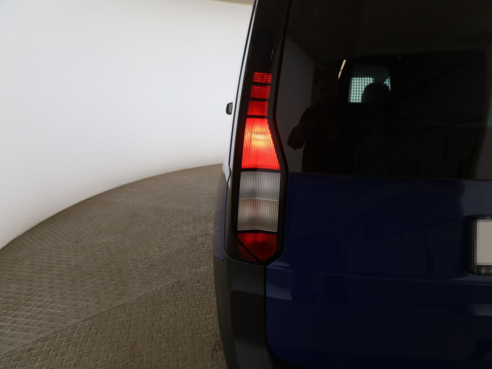 Volkswagen Caddy Cargo 2.0 TDI KR AHK+RFK+Navi+SHZ+Klima+Bl foto 19