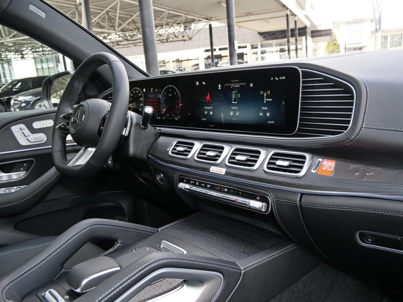 Mercedes-Benz GLE 300 d 4MATIC Coupé AMG Night Panorama 360° foto 15