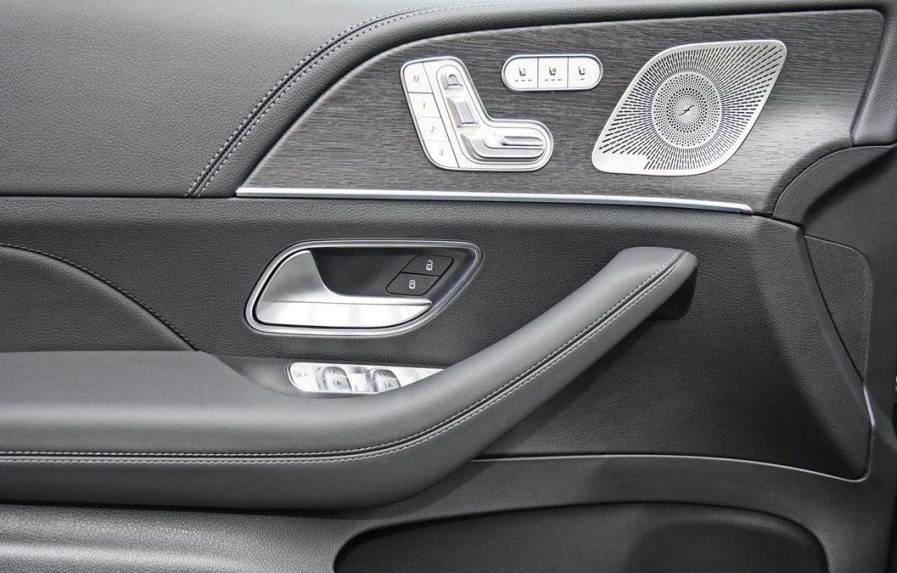 Mercedes-Benz GLE 300 d 4MATIC Coupé AMG Night Panorama 360° foto 17