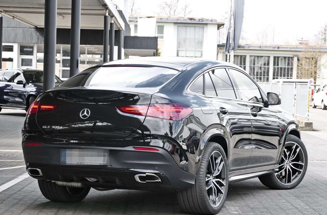 Mercedes-Benz GLE 300 d 4MATIC Coupé AMG Night Panorama 360° foto 3