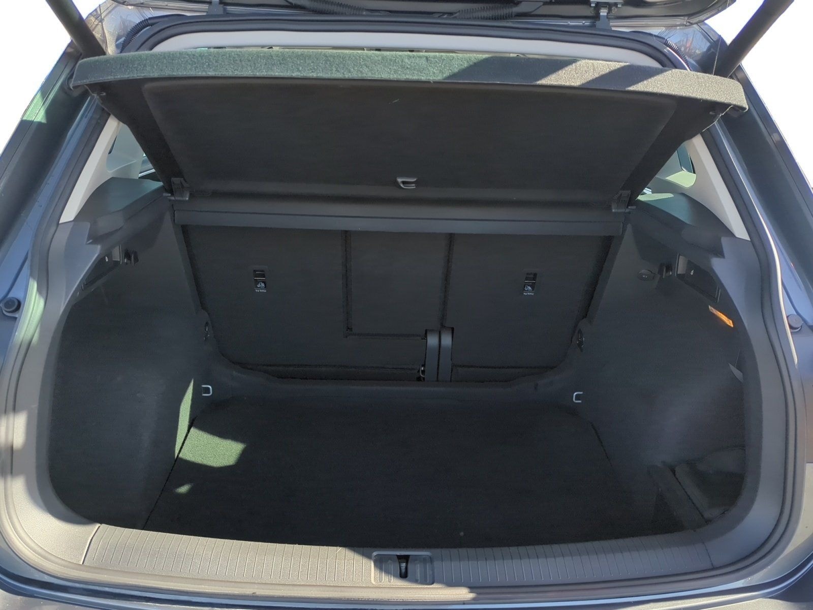 Volkswagen Tiguan Comfortline 2.0 TDI DSG ACC*AHK*NAVI*PDC foto 6