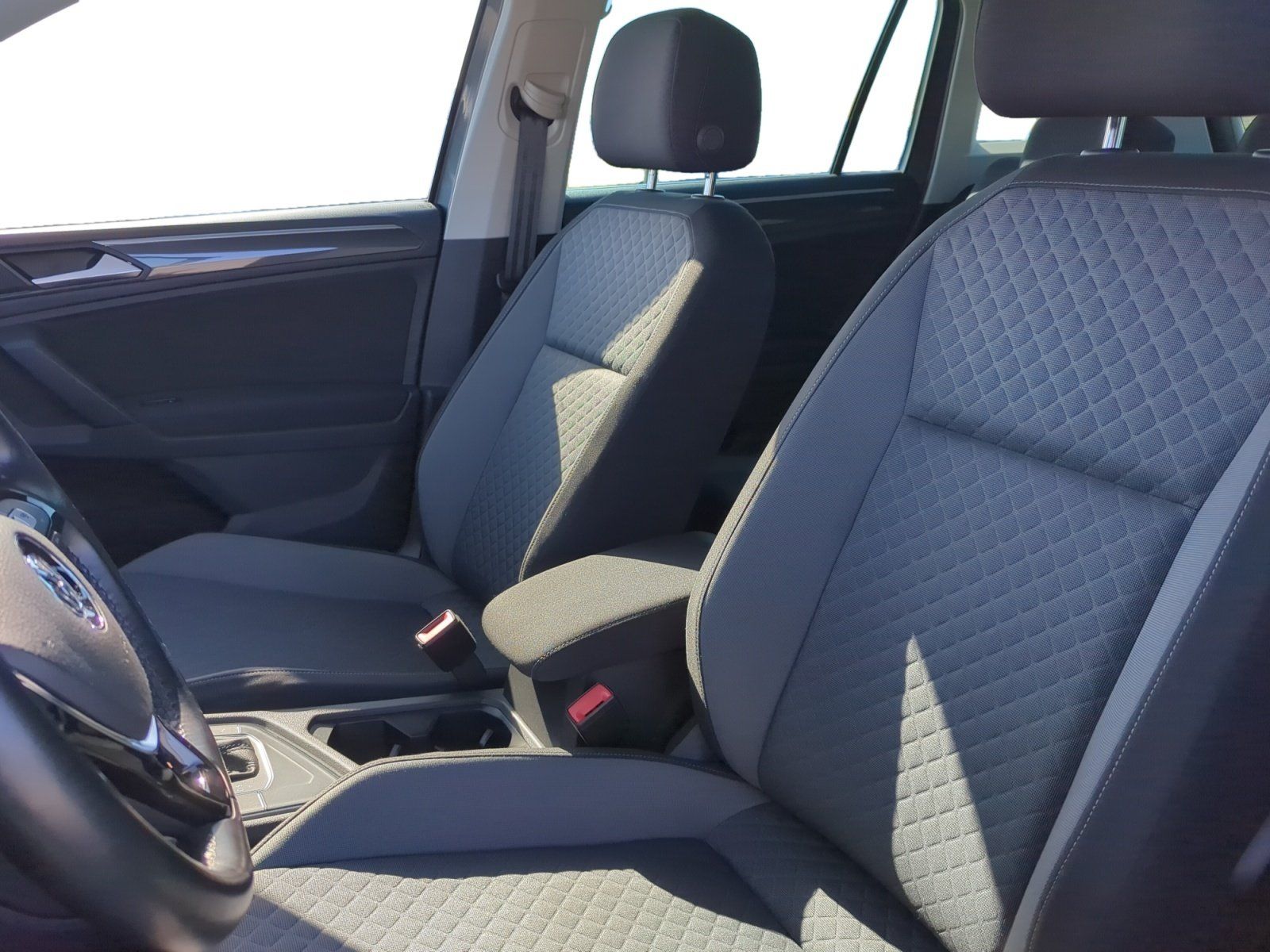 Volkswagen Tiguan Comfortline 2.0 TDI DSG ACC*AHK*NAVI*PDC foto 8