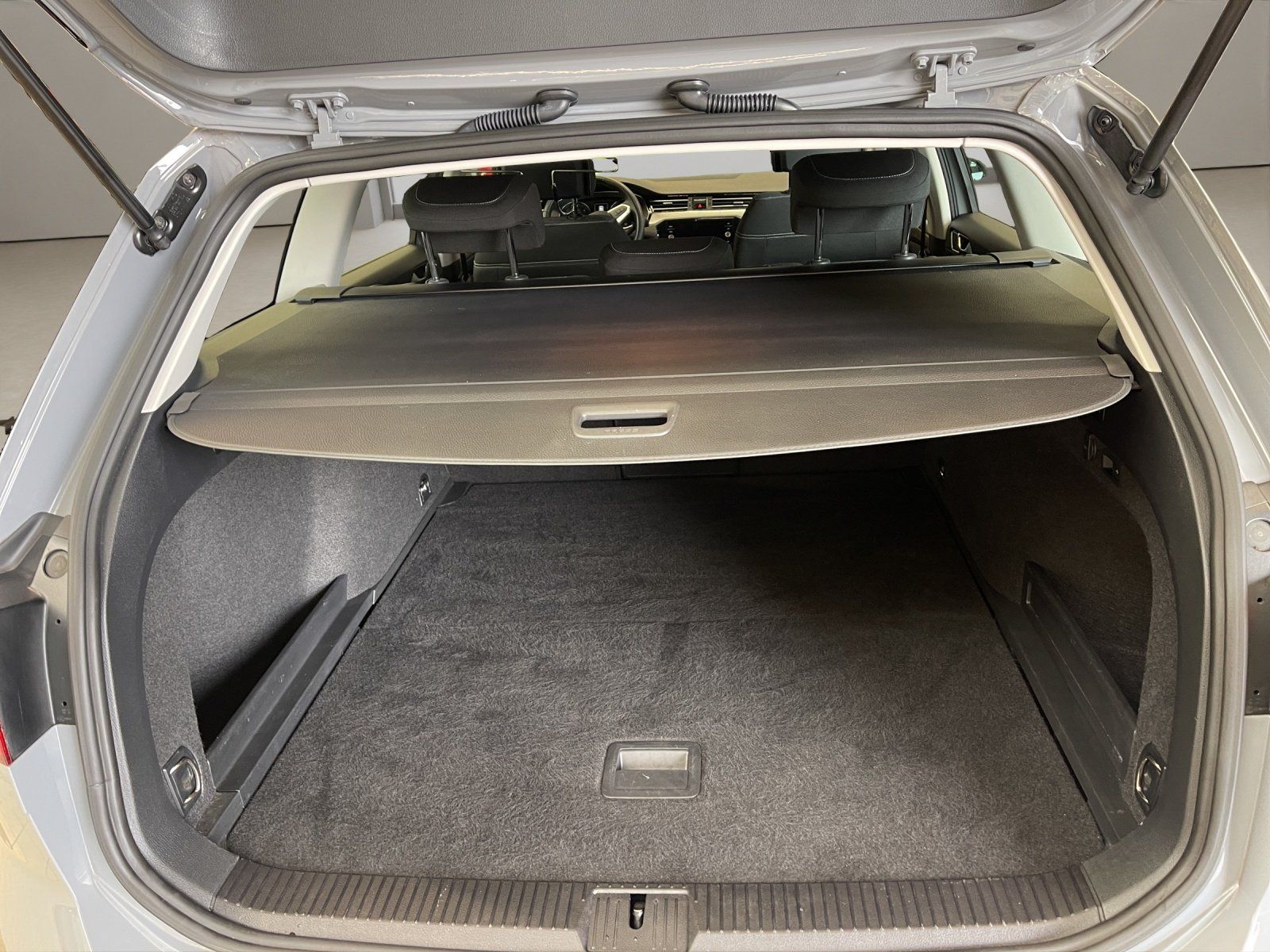 Volkswagen Passat Variant 2.0 TDI BMT Business ACC AHK AUT foto 17