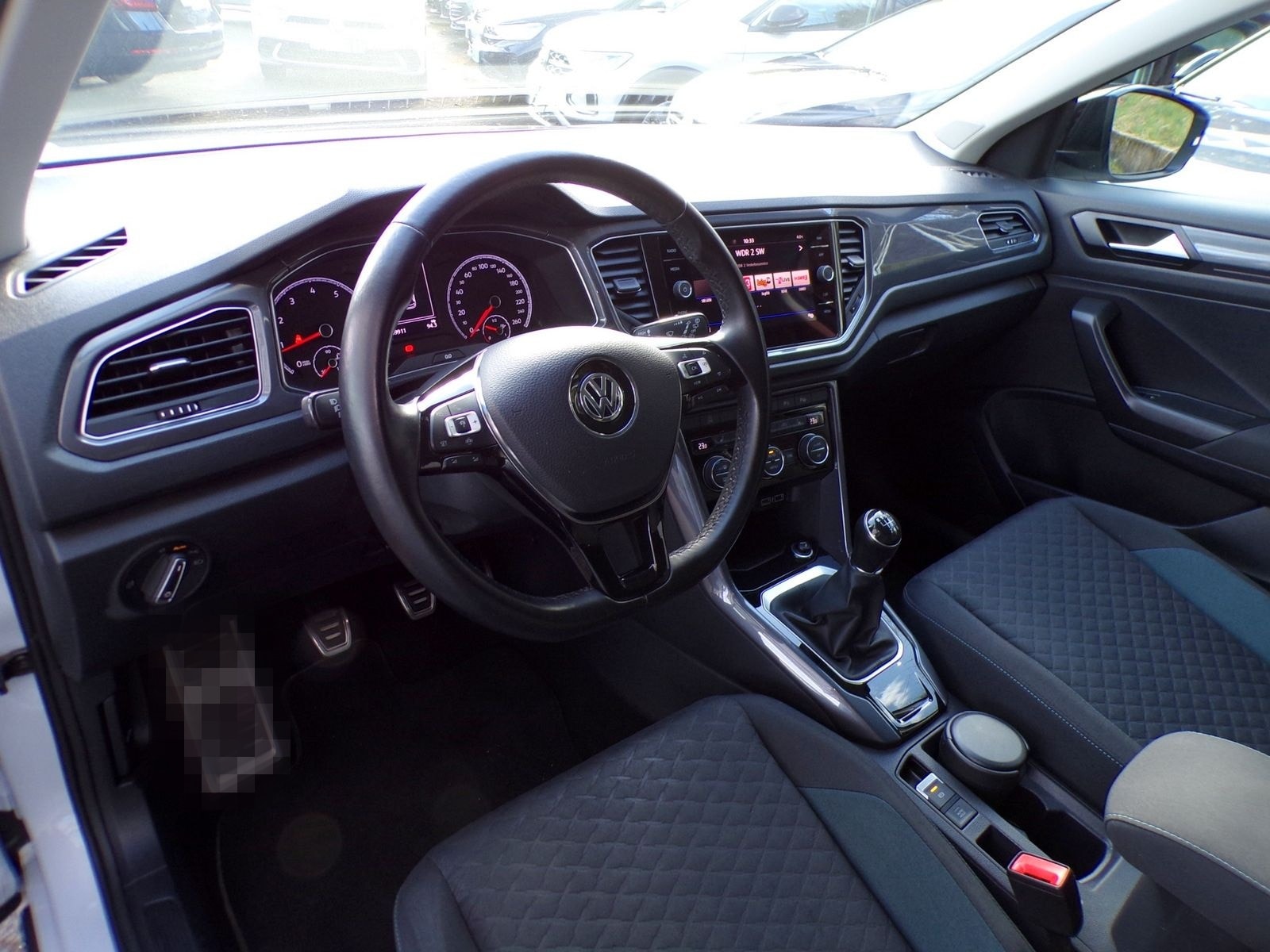 Volkswagen T-ROC 1.5 TSI IQ DRIVE LED'S+AHK+NAVI+BLIND SPOT foto 13