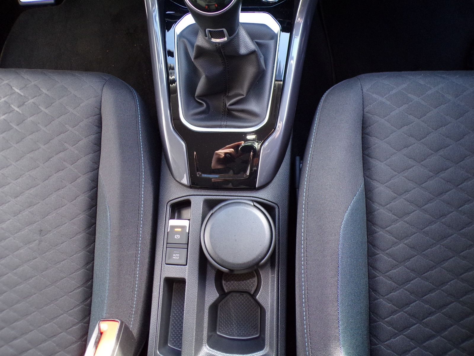 Volkswagen T-ROC 1.5 TSI IQ DRIVE LED'S+AHK+NAVI+BLIND SPOT foto 16