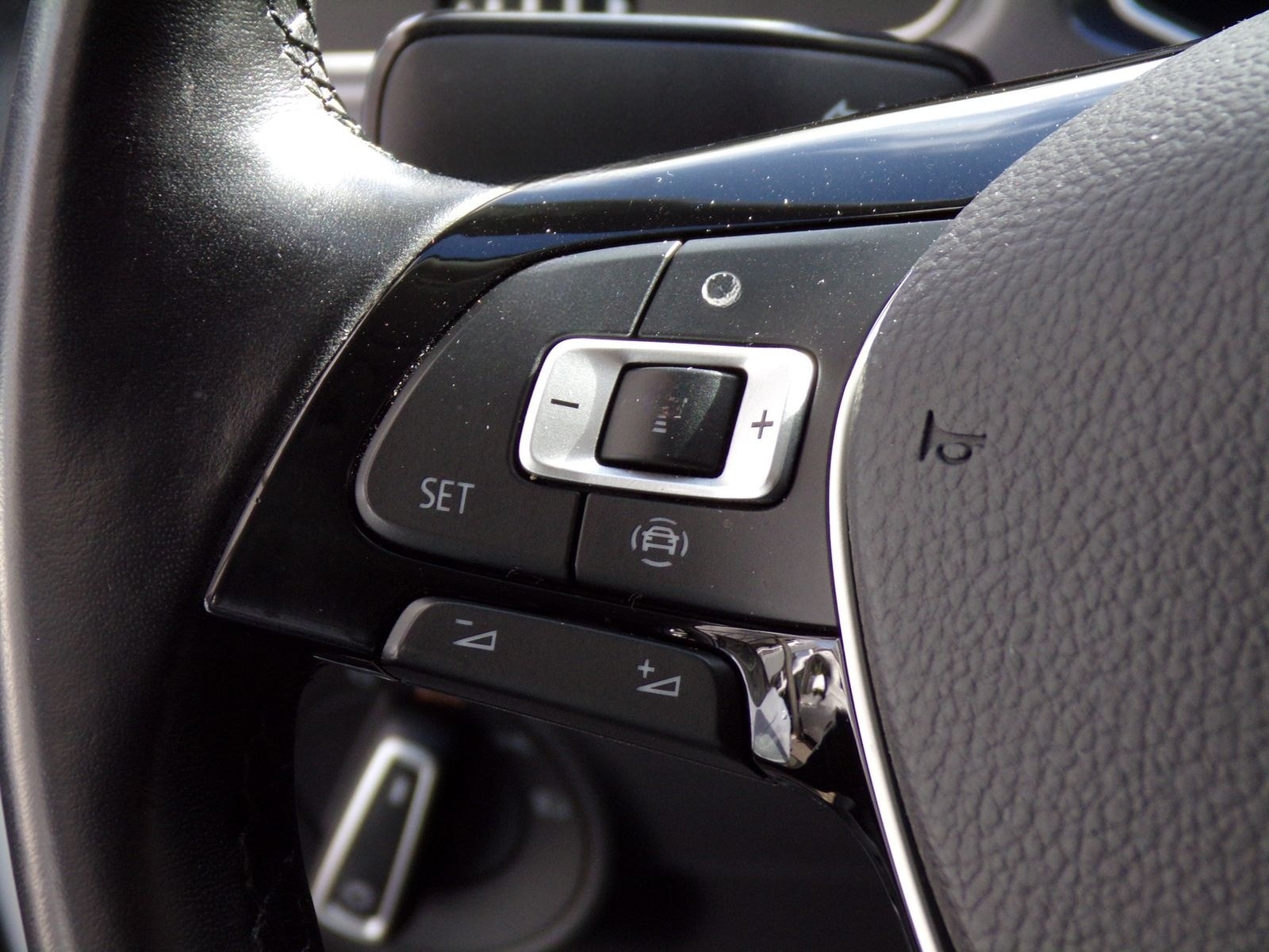 Volkswagen T-ROC 1.5 TSI IQ DRIVE LED'S+AHK+NAVI+BLIND SPOT foto 20