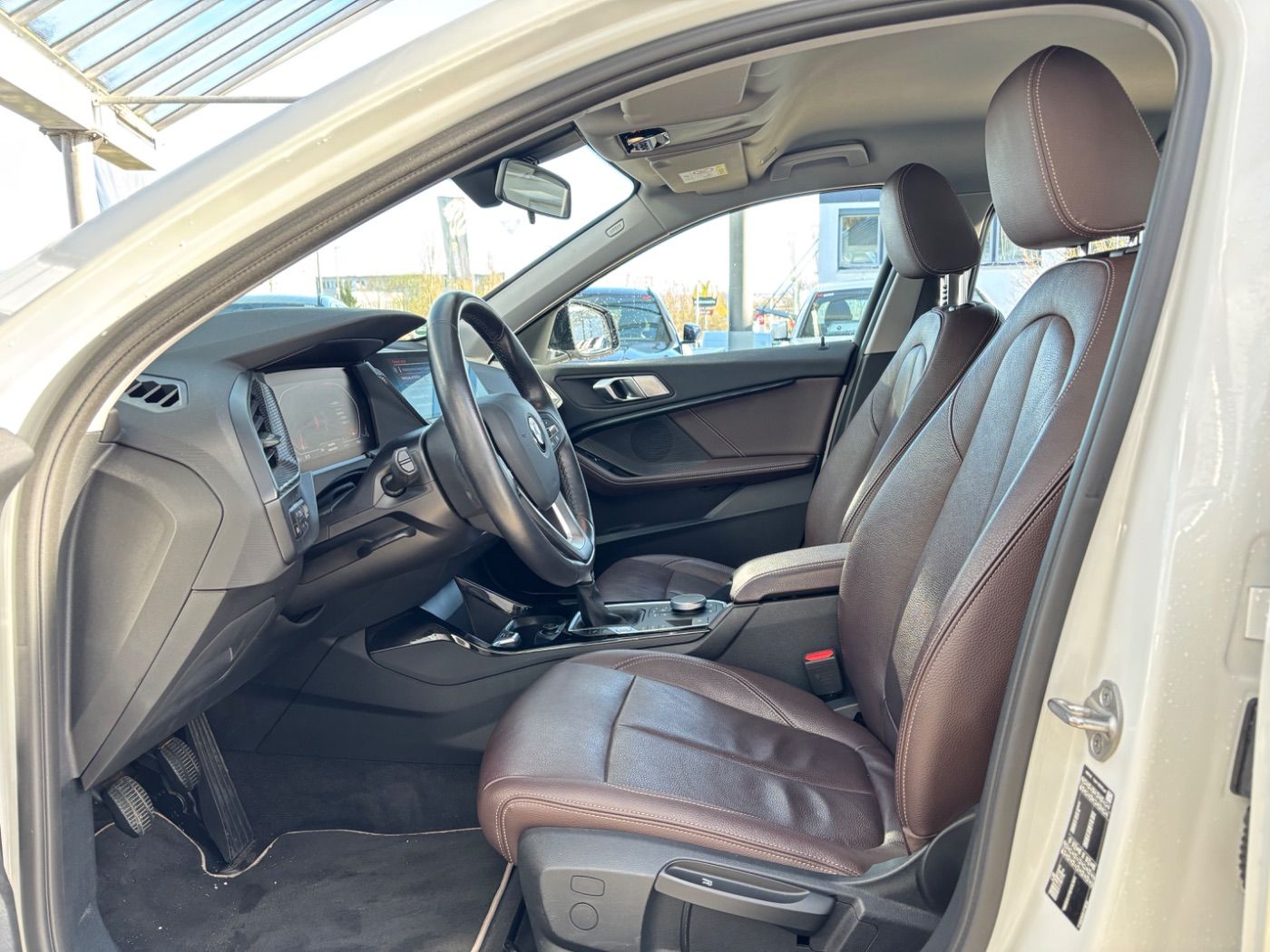 BMW 118i Limousine Luxury Line 2 JAHRE GARANTIE foto 14