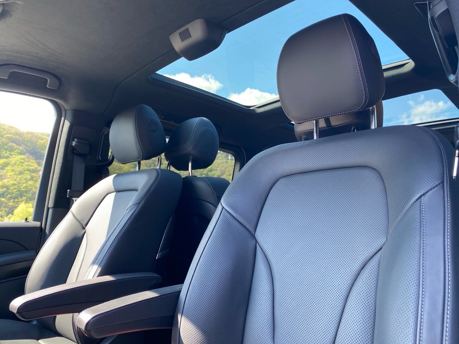 Mercedes-Benz V 300 d 4M EXCLUSIVE LANG AIRMAT*PANO*DISTR*STHZ foto 18