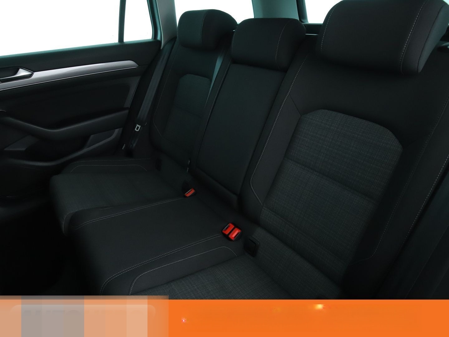 Volkswagen Passat 2.0 TSI Business Aut.*NAVI*HEAD-UP*360CAM foto 14