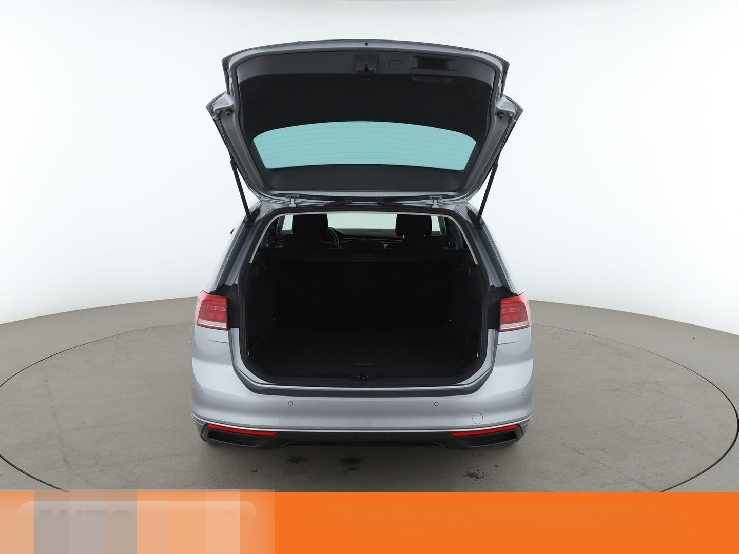 Volkswagen Passat 2.0 TSI Business Aut.*NAVI*HEAD-UP*360CAM foto 17