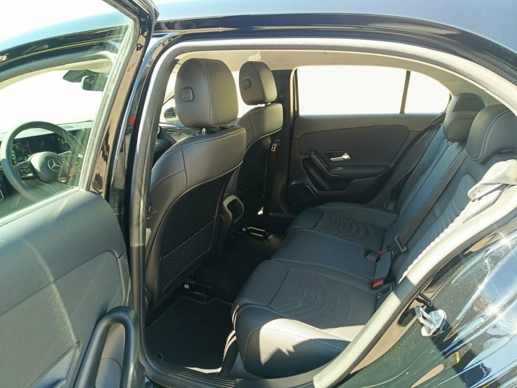 Mercedes-Benz A 250 e AUT KlimaA LED LM Navi PDC ParkAss SHZ foto 13