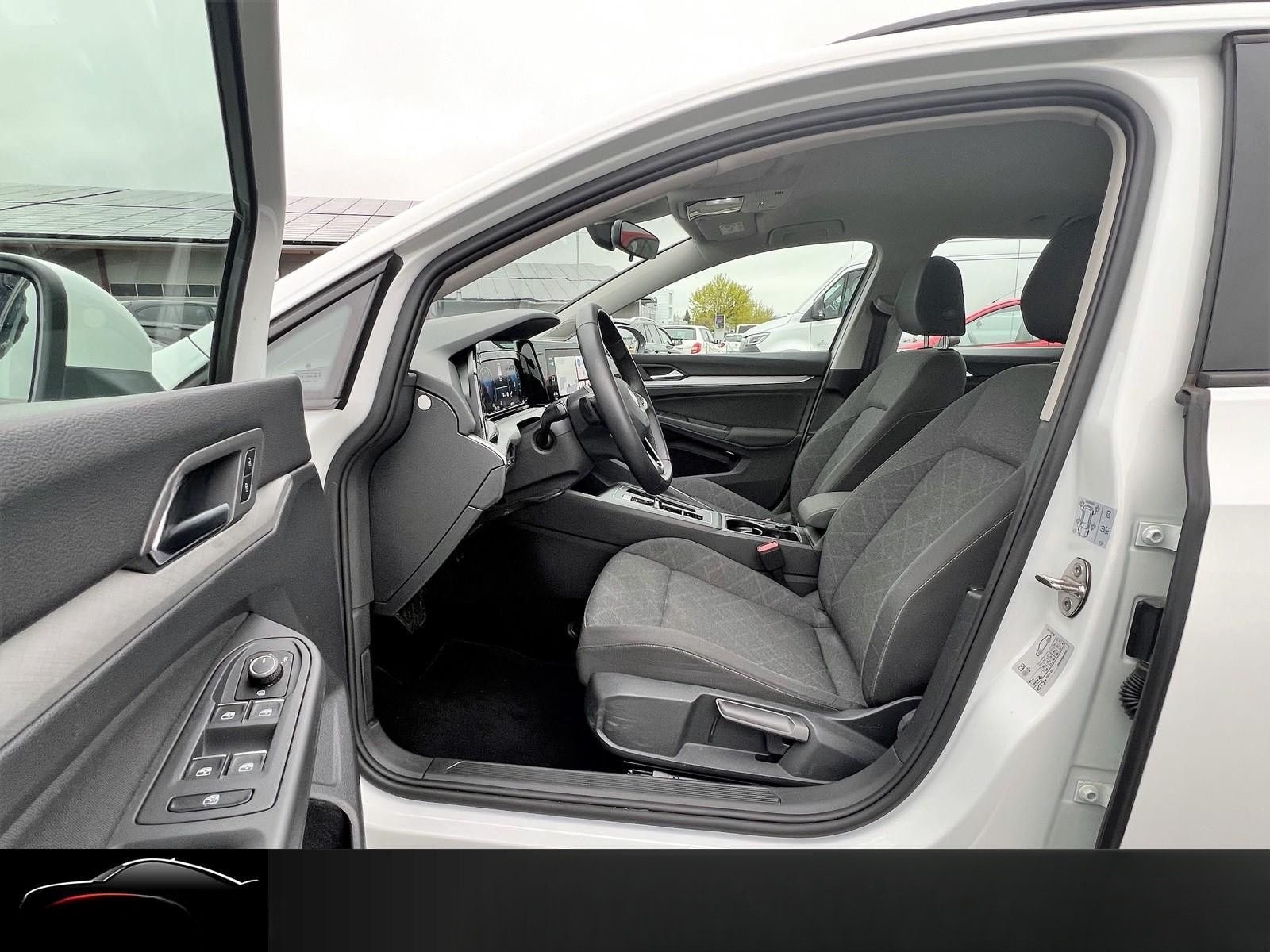 Volkswagen Golf VIII Variant Life eTSI ACC|LED|CARPLAY|NAV foto 9