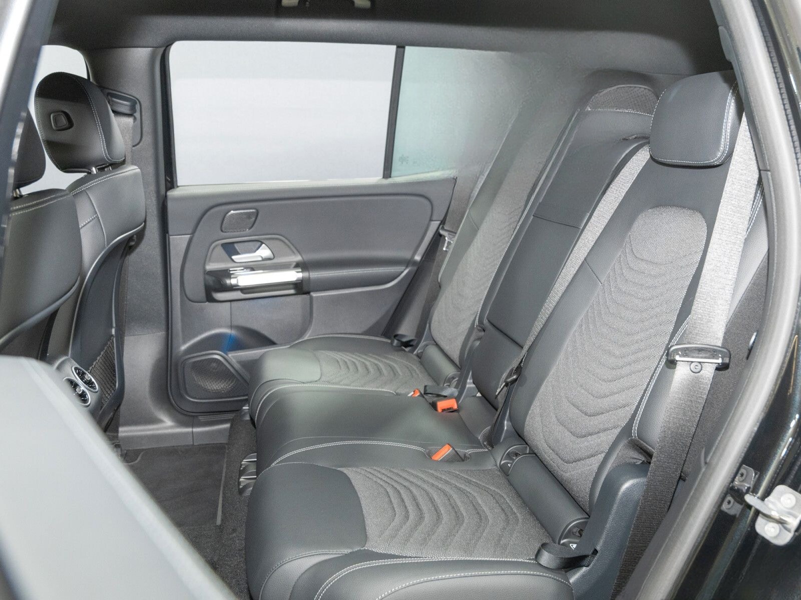 Mercedes-Benz EQB 350 4M Progressive LED/Kamera/Adv.Sound/SHZ foto 13