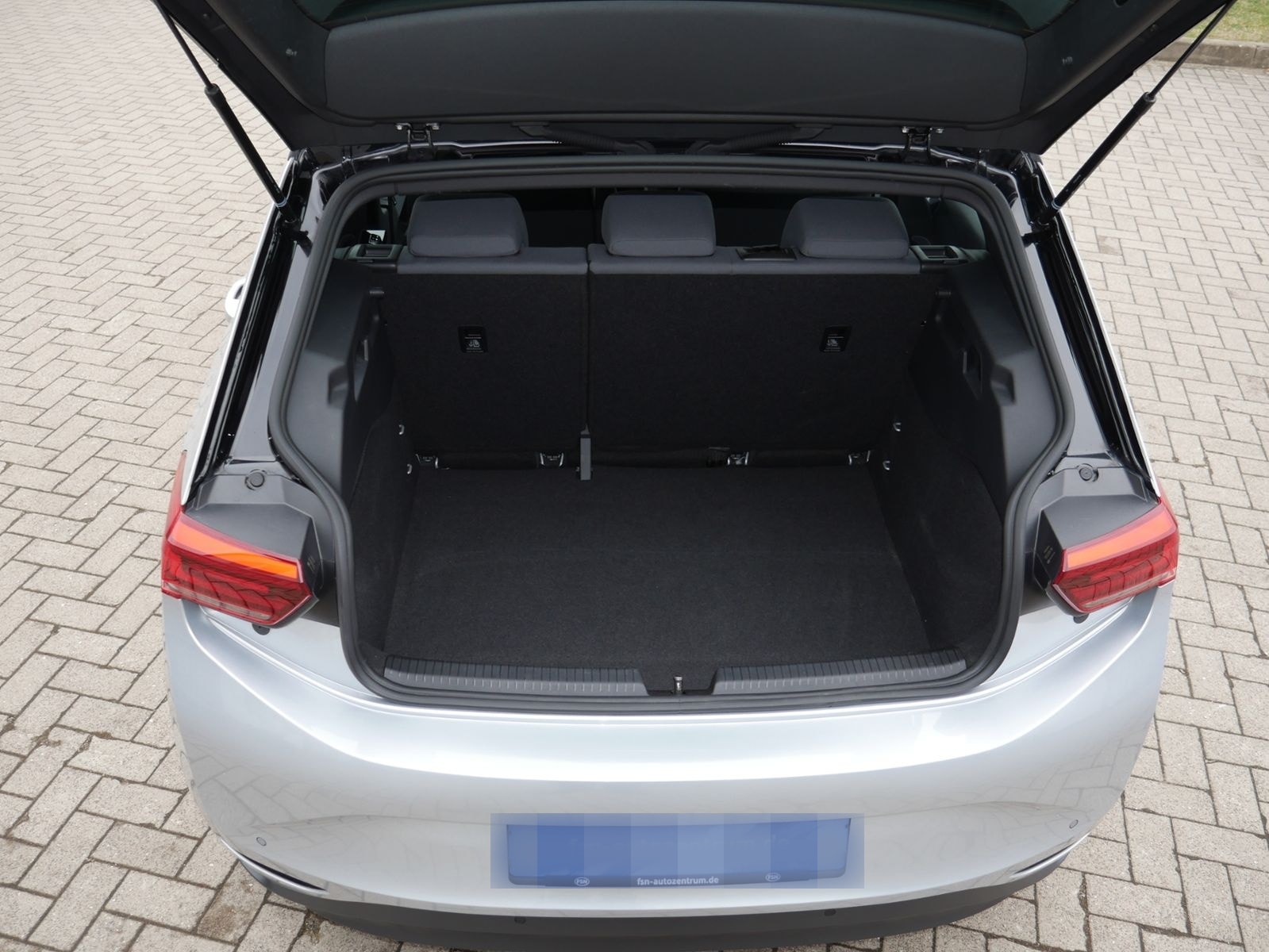 Volkswagen ID.3 Pure Performance 45 kWh NAVI LED MFL PDC AP foto 14