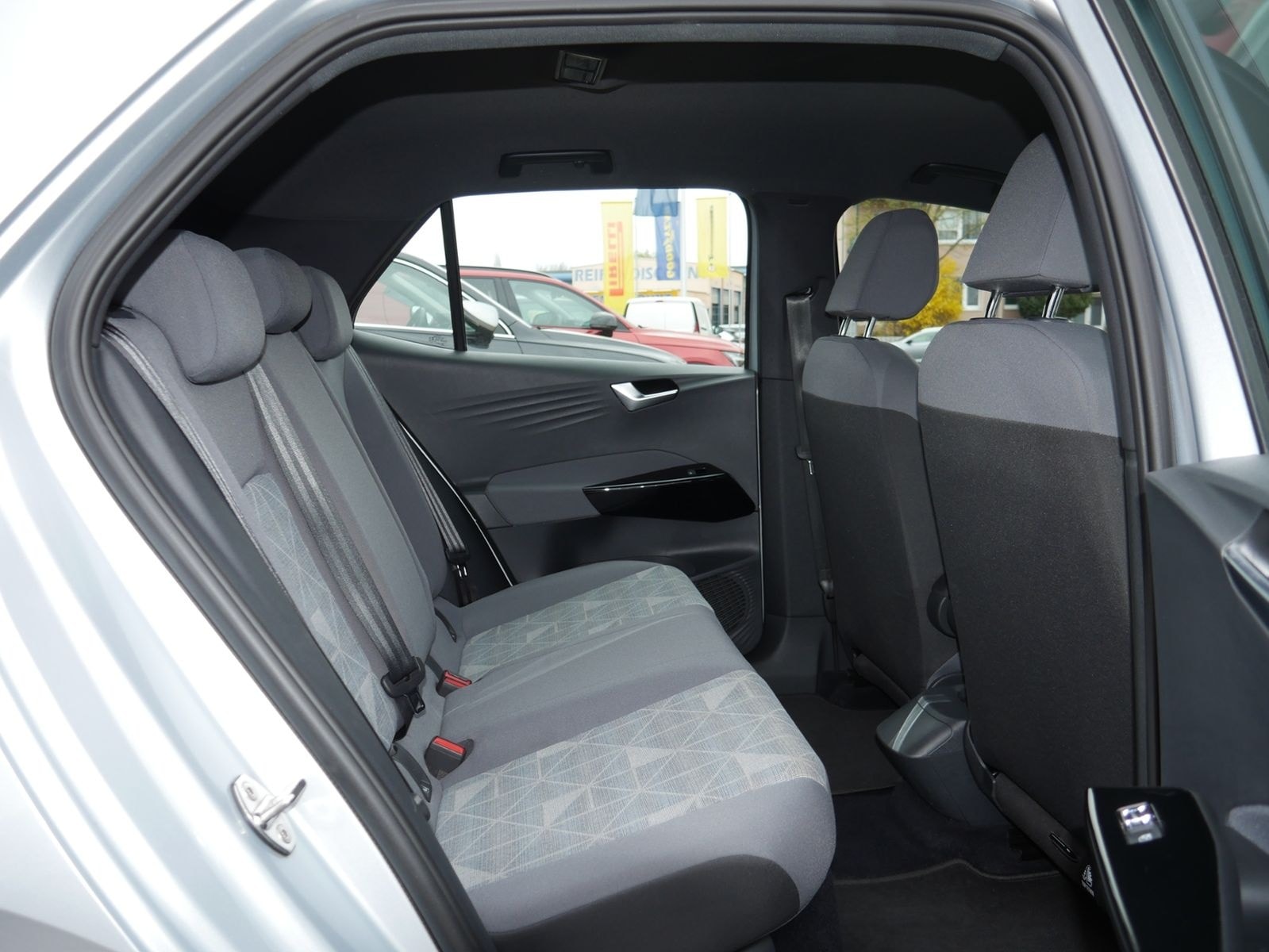 Volkswagen ID.3 Pure Performance 45 kWh NAVI LED MFL PDC AP foto 5