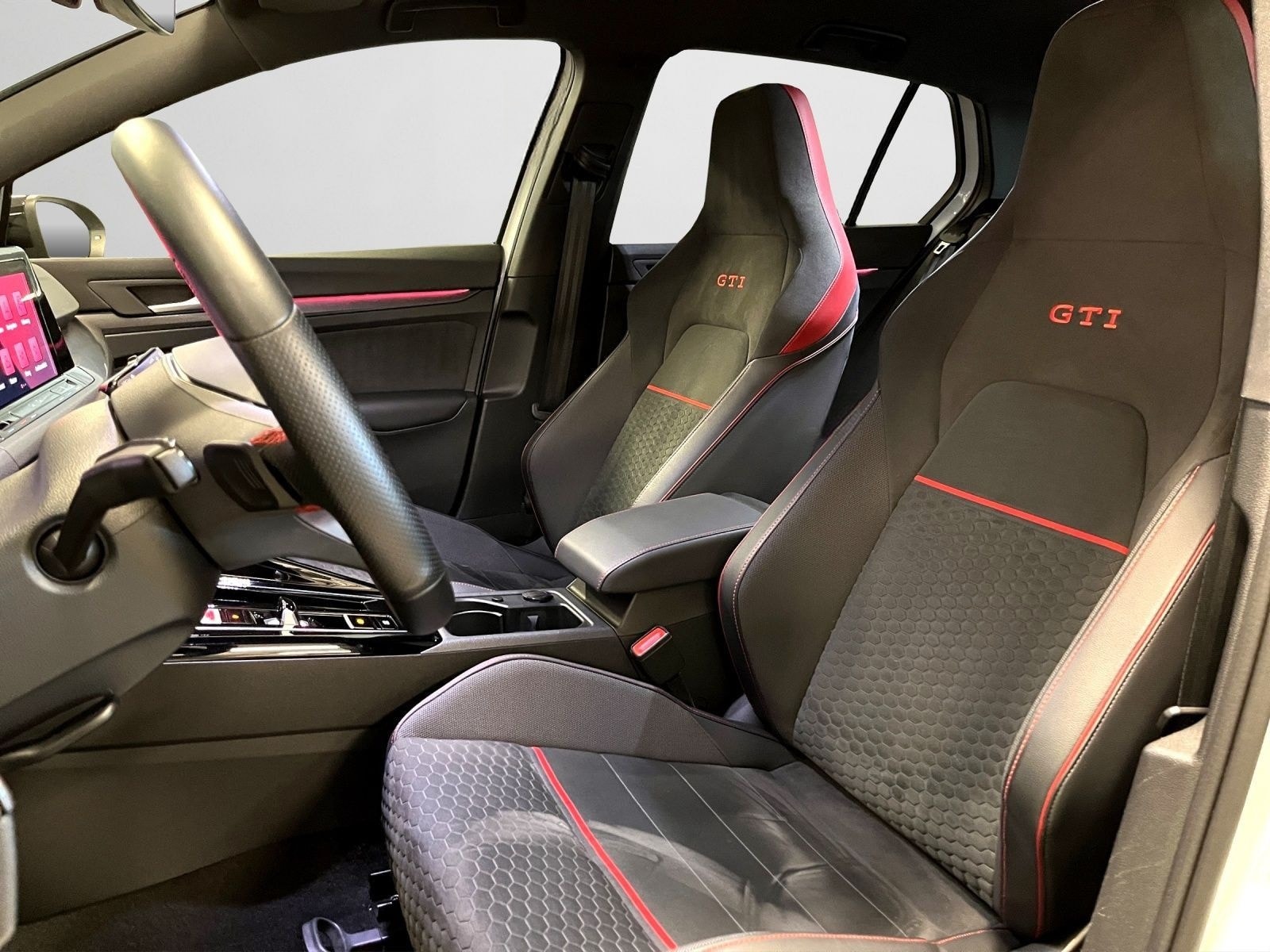 Volkswagen Golf VIII GTI Clubsport 2.0 TSI DSG, Navi, Sitzh foto 12