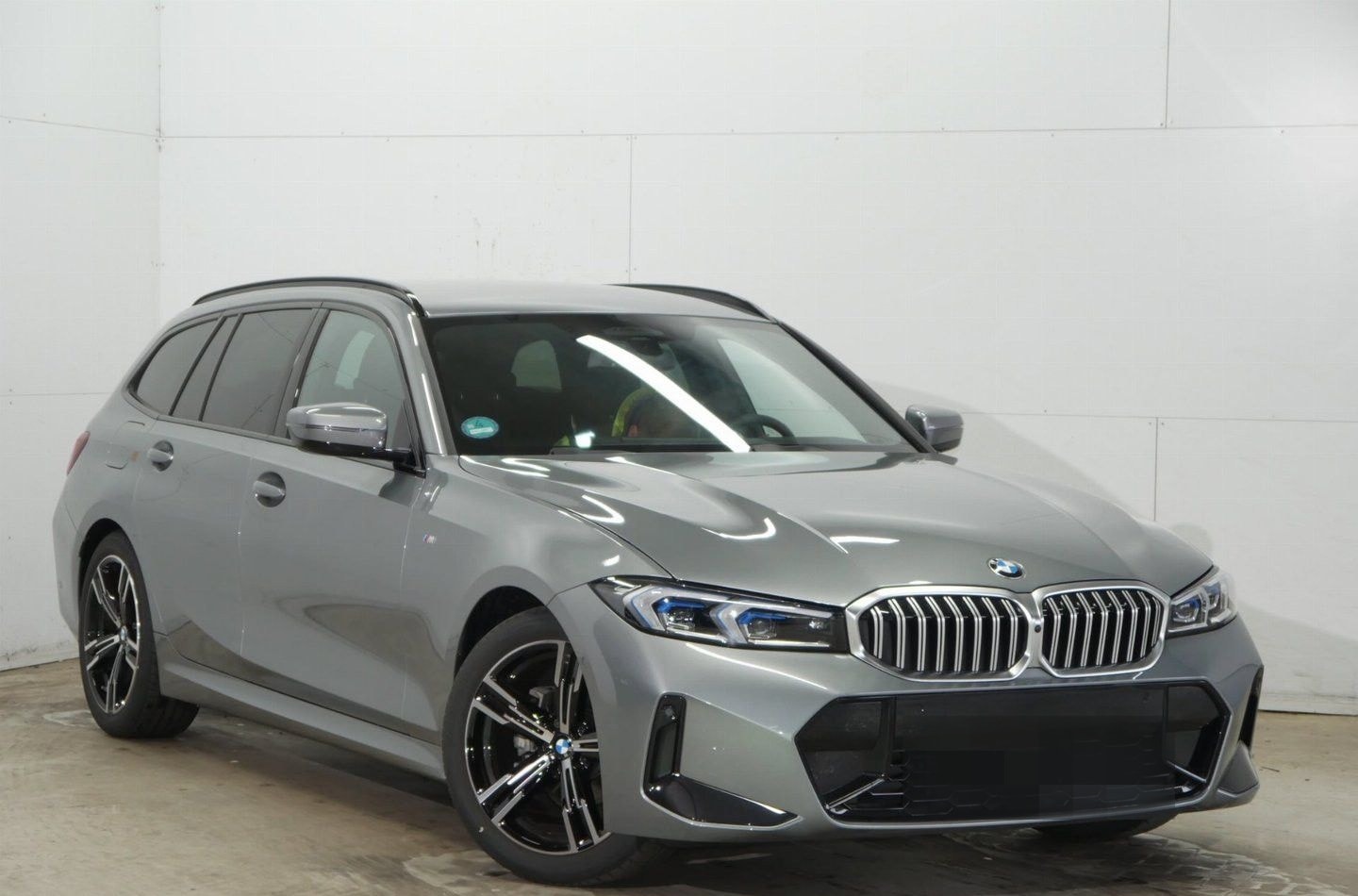 BMW 318 i M Sport Touring 360°NAVI HUD 18" -38% foto 1