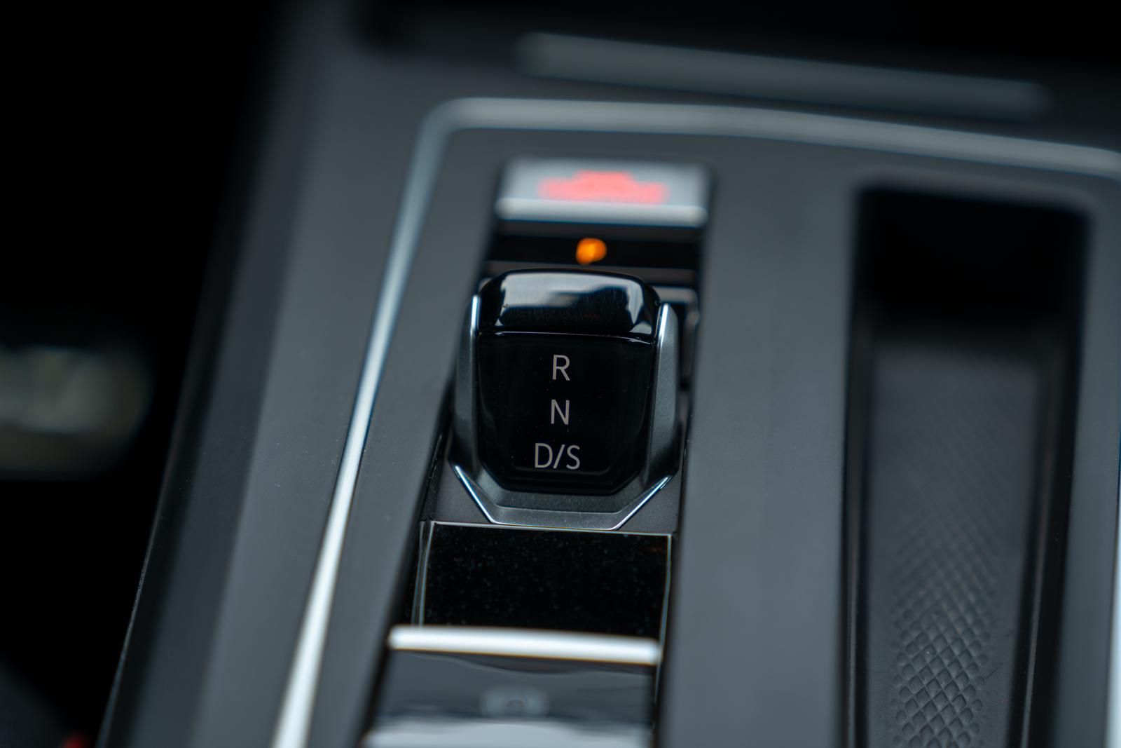 Volkswagen Golf GTI Clubsport 2.0TSI*MATRIX*NAVI*ACC*H&K* foto 16