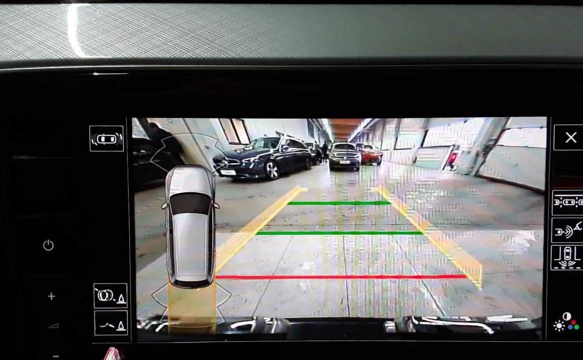 Volkswagen Passat Variant 2.0 TDI PANO AID AHK NAV foto 14